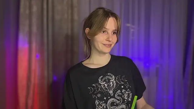 Snapshot of Chanel_Gill chatting on February 2025 06:40:02 PM Chanel Gill online show from February 2025 06:40:02 PM