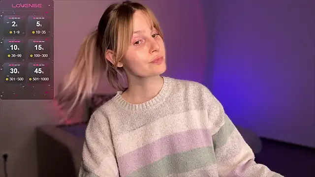 Snapshot of Chanel_Gill chatting on February 2025 09:43:02 PM Chanel Gill online show from February 2025 09:43:02 PM