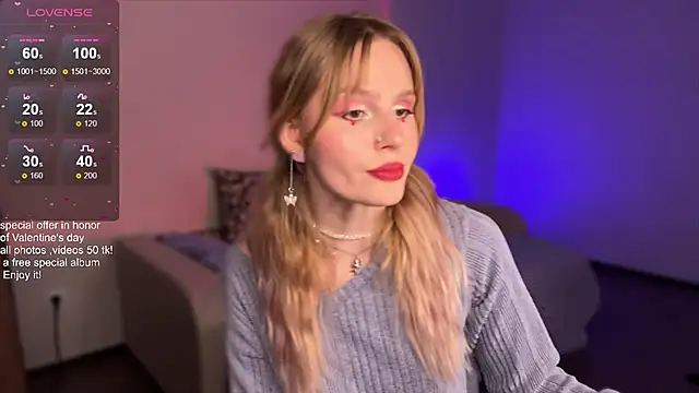 Snapshot of Chanel_Gill chatting on February 2025 09:32:01 PM Chanel Gill online show from February 2025 09:32:01 PM