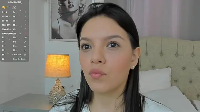 Snapshot of Beautyari_ chatting on January 2025 12:18:01 PM Beautyari online show from January 2025 12:18:01 PM