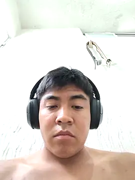 maximuslp online show from April 2026 11:28:01 PM