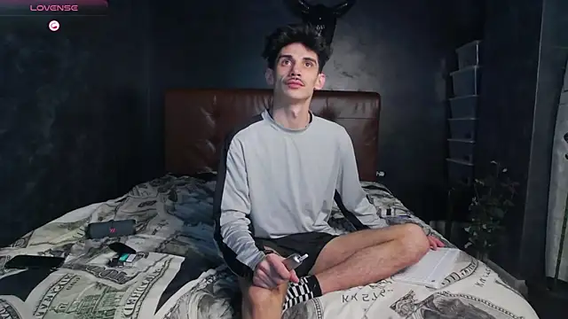 Snapshot of DanielCrush1 chatting on February 2026 07:12:02 AM DanielCrush1 online show from February 2026 07:12:02 AM