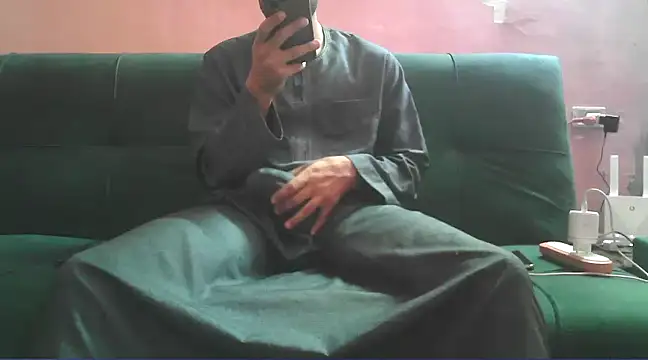 foxsanSs online show from February 2025 02:41:01 AM