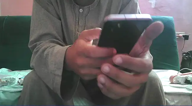 foxsanSs online show from February 2025 08:36:02 AM