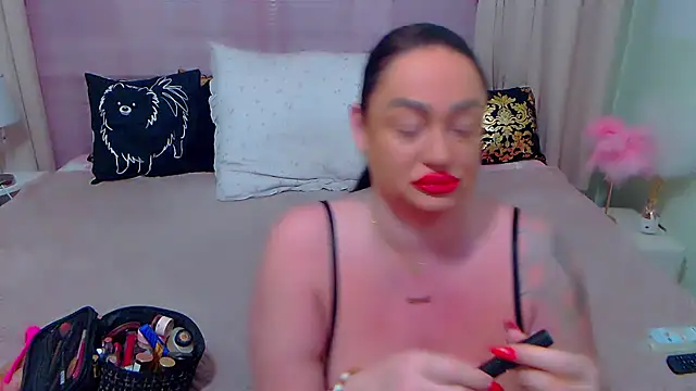Snapshot of BustyVicky chatting on January 2025 10:02:01 PM BustyVicky online show from January 2025 10:02:01 PM