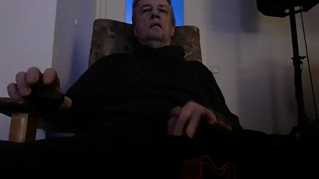 Cordt27 online show from December 2025 05:29:01 PM