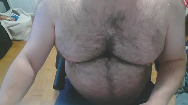 mikeyhotbear online show from January 2026 05:18:02 PM