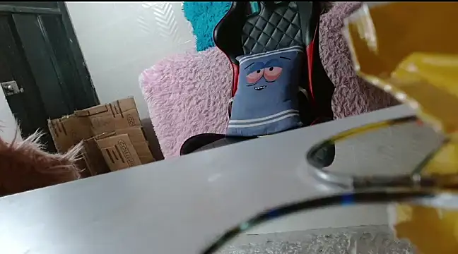 Snapshot of omar_alurba chatting on December 2024 11:43:02 PM omar alurba online show from December 2024 11:43:02 PM