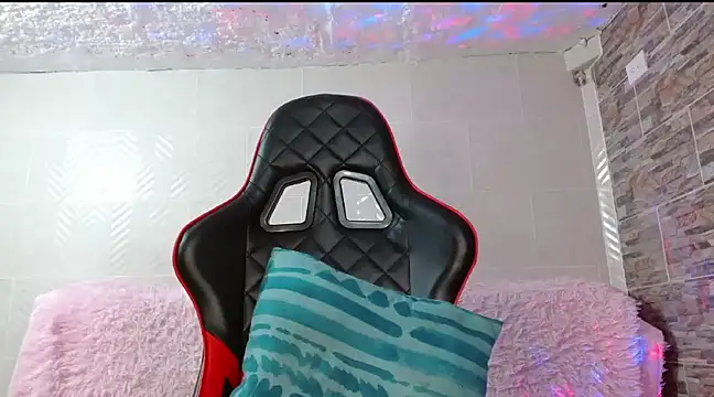 Snapshot of omar_alurba chatting on December 2024 10:13:02 PM omar alurba online show from December 2024 10:13:02 PM