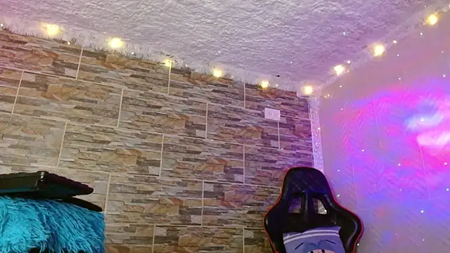 Snapshot of omar_alurba chatting on October 2025 05:31:02 PM omar alurba online show from October 2025 05:31:02 PM