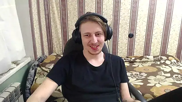 Snapshot of darienlarge chatting on October 2025 09:02:01 PM darienlarge online show from October 2025 09:02:01 PM