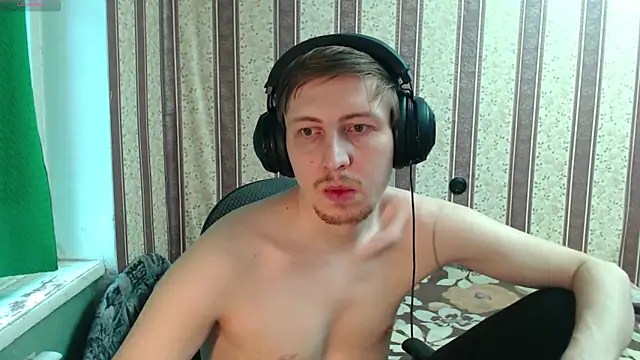 Snapshot of darienlarge chatting on November 2025 09:20:01 AM darienlarge online show from November 2025 09:20:01 AM