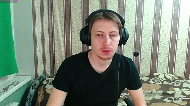 darienlarge online show from November 2025 04:05:01 AM