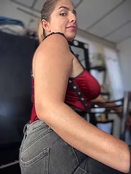 Snapshot of sammyqueenx21 chatting on January 2025 08:38:02 PM sammyqueenx21 online show from January 2025 08:38:02 PM