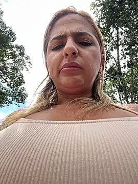 Snapshot of sammyqueenx21 chatting on March 2025 07:38:02 PM sammyqueenx21 online show from March 2025 07:38:02 PM