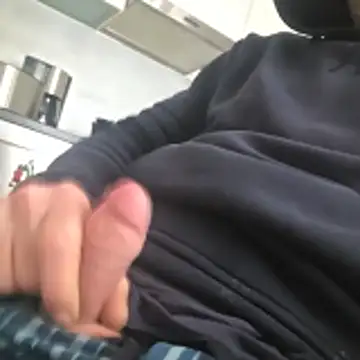 Snapshot of Zauberstab8 chatting on November 2025 08:34:02 AM Zauberstab8 online show from November 2025 08:34:02 AM