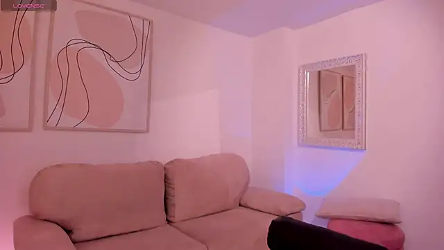 ErikaBenz  online show from October 2025 01:11:01 PM