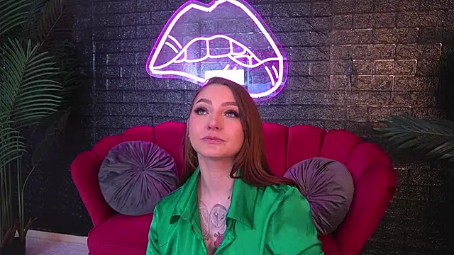 ScarlettQuate online show from March 2025 05:39:02 PM