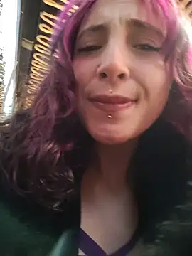  Laary online show from March 2026 11:02:01 PM