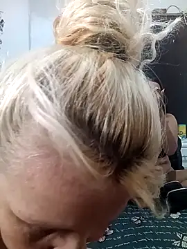 Nicolle Milf online show from September 2025 06:43:02 PM