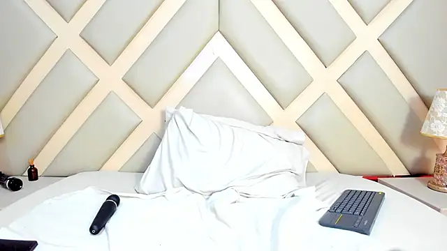 Snapshot of SSCARLETH_ chatting on December 2024 02:28:01 PM SSCARLETH online show from December 2024 02:28:01 PM