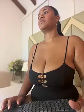 Snapshot of SSCARLETH_ chatting on November 2025 11:31:01 AM SSCARLETH online show from November 2025 11:31:01 AM