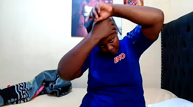 Toomuchbooty33 online show from February 2025 09:41:02 PM