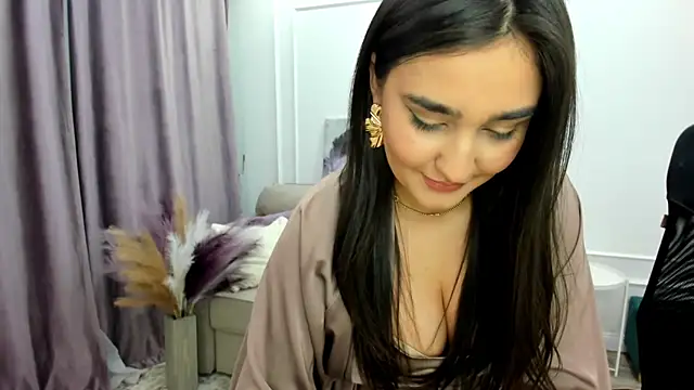 GoldenHeart 1 online show from February 2025 04:40:02 PM