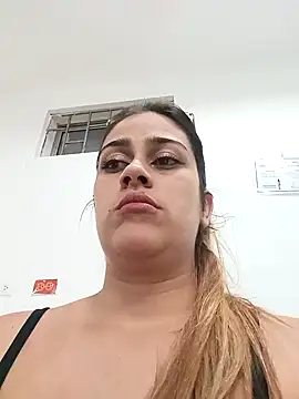 Snapshot of Latina_sexy1 chatting on February 2025 01:42:01 AM Latina sexy1 online show from February 2025 01:42:01 AM