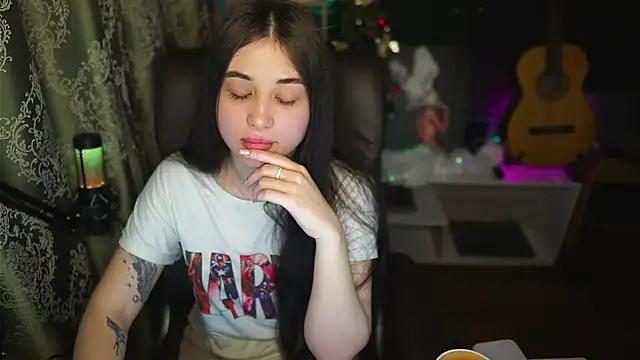 Snapshot of delicatedBailey chatting on December 2024 05:48:01 AM delicatedBailey online show from December 2024 05:48:01 AM