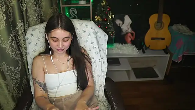Snapshot of delicatedBailey chatting on October 2025 02:37:02 PM delicatedBailey online show from October 2025 02:37:02 PM