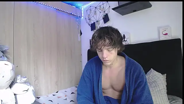 Santiago kiler online show from April 2026 01:39:02 PM