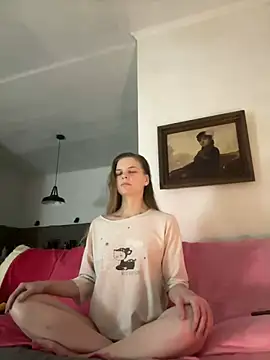 LeyaJohnson online show from February 2025 06:01:01 PM