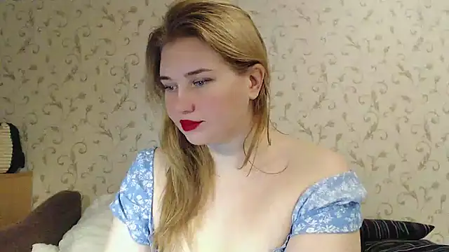 Snapshot of mmmPinUpGirl chatting on December 2024 01:54:01 PM mmmPinUpGirl online show from December 2024 01:54:01 PM