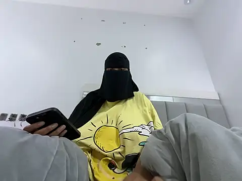 Submissive Arab online show from January 2025 10:51:01 PM