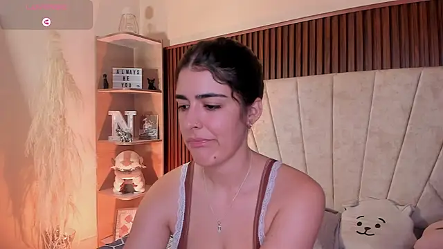  Niah  online show from October 2025 08:53:02 PM