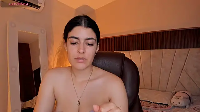  Niah  online show from February 2026 09:00:02 PM