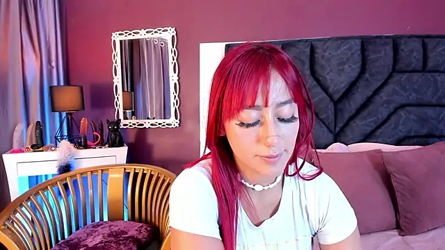Mia-Bloom online show from December 2024 03:19:02 AM