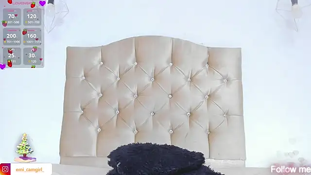 Snapshot of emily_campbell_ chatting on December 2024 01:59:02 PM emily campbell online show from December 2024 01:59:02 PM