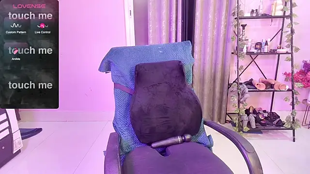 Snapshot of Naughty_nightz chatting on September 2025 06:14:01 AM Naughty nightz online show from September 2025 06:14:01 AM