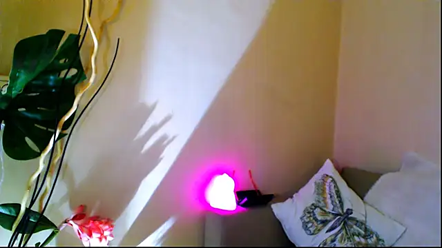 OLIVIA CANDY online show from January 2025 04:30:01 AM