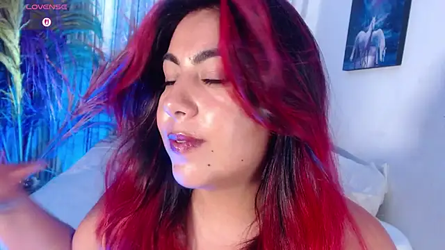 gatuwildhott online show from April 2026 07:03:01 PM