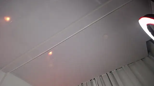 Snapshot of destinysweet21 chatting on December 2024 07:50:02 AM destinysweet21 online show from December 2024 07:50:02 AM