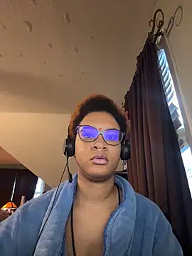 nickytheehawtie online show from March 2026 12:34:01 PM