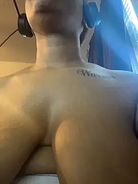 nickytheehawtie online show from March 2026 05:08:01 PM