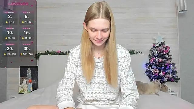 Snapshot of molly_hunt_ chatting on December 2024 04:44:02 AM molly hunt online show from December 2024 04:44:02 AM
