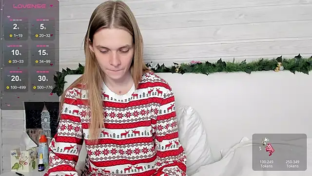 Snapshot of molly_hunt_ chatting on December 2024 12:56:02 PM molly hunt online show from December 2024 12:56:02 PM