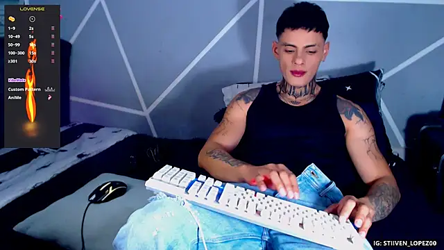danilohot 19 online show from September 2025 04:55:02 AM