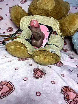 Kayyummy98 online show from January 2026 01:41:01 AM