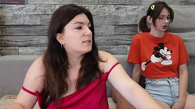 Vika loves you online show from October 2025 02:12:02 AM